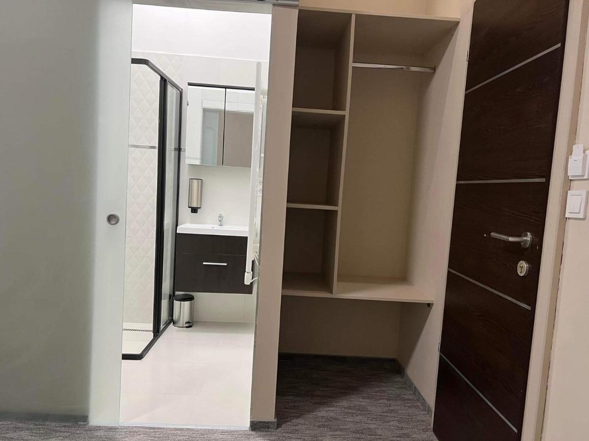 Kinizsi Udvar Apartmanhaz Balatonboglár Extérieur photo