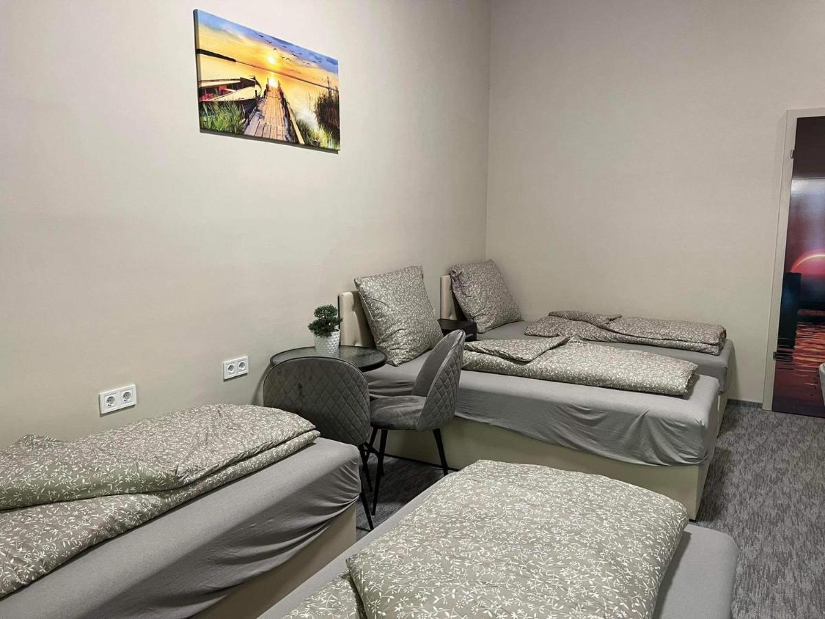 Kinizsi Udvar Apartmanhaz Balatonboglár Extérieur photo