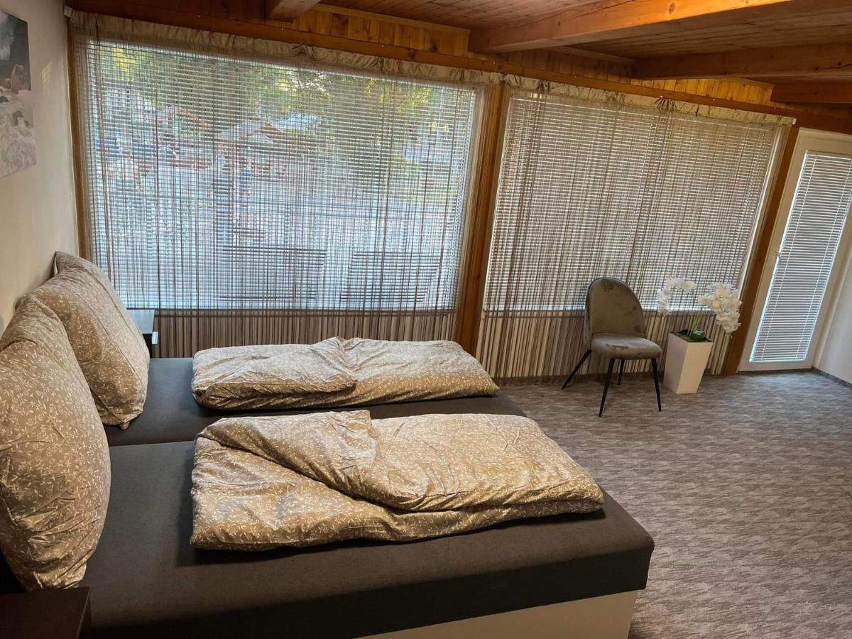 Kinizsi Udvar Apartmanhaz Balatonboglár Extérieur photo