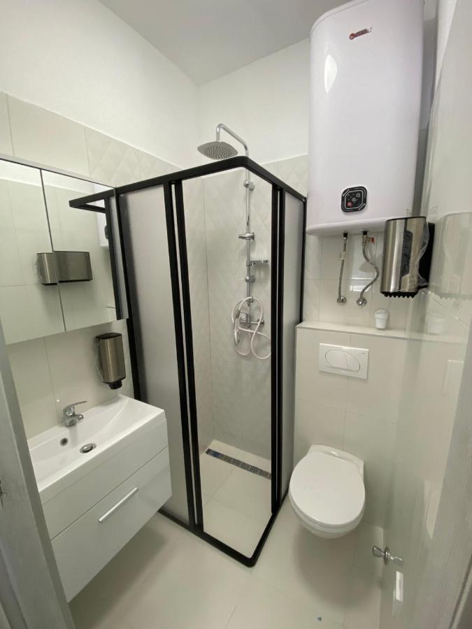 Kinizsi Udvar Apartmanhaz Balatonboglár Extérieur photo