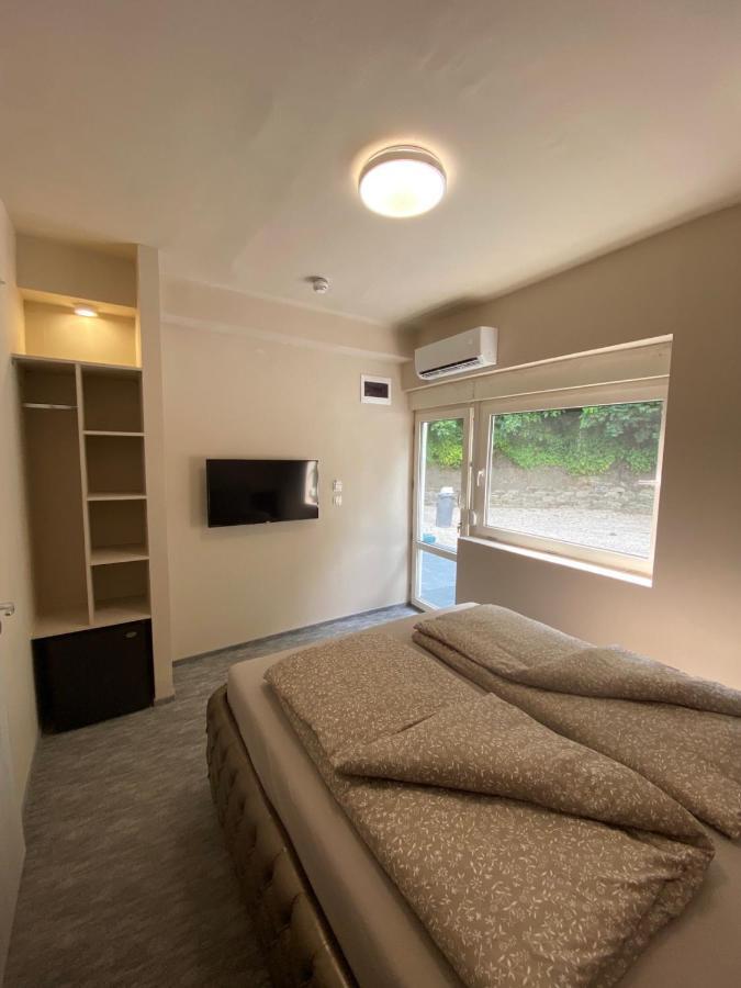 Kinizsi Udvar Apartmanhaz Balatonboglár Extérieur photo