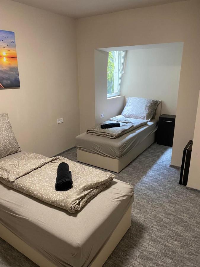 Kinizsi Udvar Apartmanhaz Balatonboglár Extérieur photo